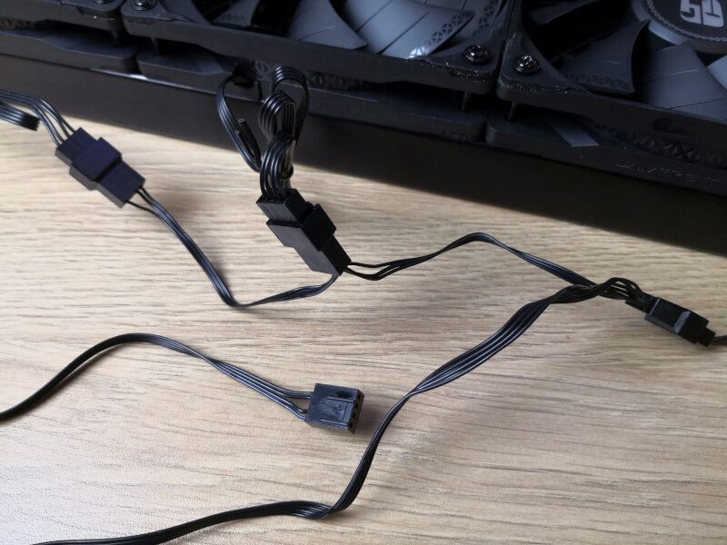 deepcool castle 360ex cpu køler PWM kabler.jpg